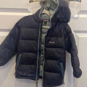 Boys Patagonia Jacket with hood. Size 3T